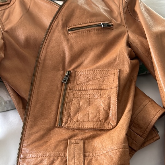 Genuine leather jacket by Andrew Mark - Picture 11 of 15